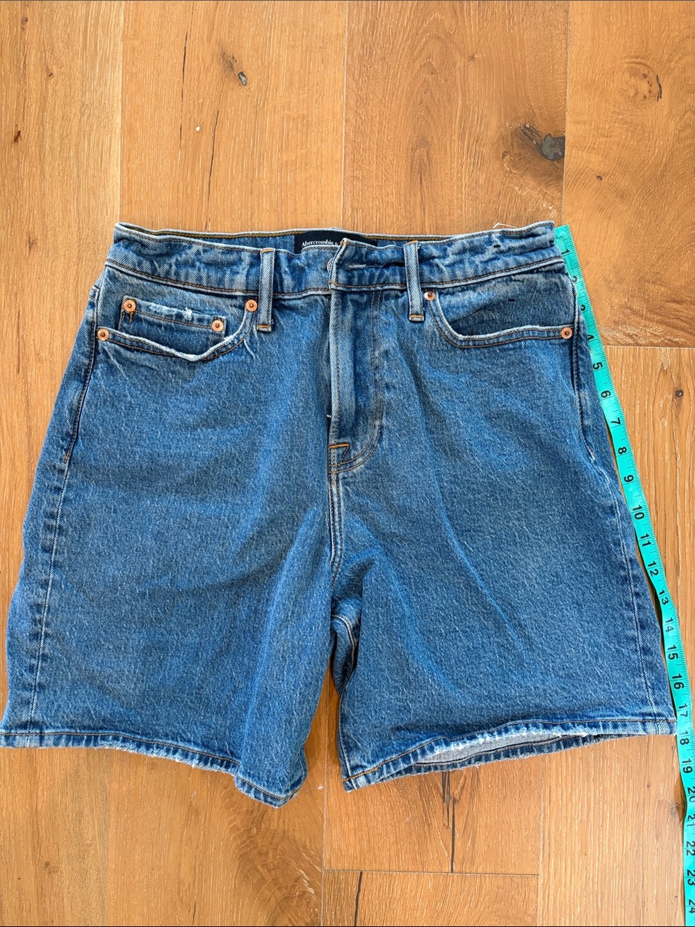 Abercrombie & Fitch Vintage Stretch Athletic Loose Fit Jean Shorts